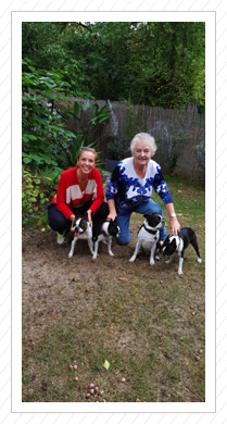 Tokio mit Frauchen und der St. Aaken-Rasselbande Tokio mit Frauchen und der St. Aaken-Rasselbande